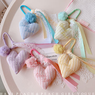 韩版ins款刺绣字母爱心布艺车钥匙扣挂件小众创意包包挂饰少女心