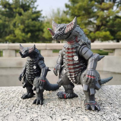 机械哥莫拉骷髅古代关节可动玩具