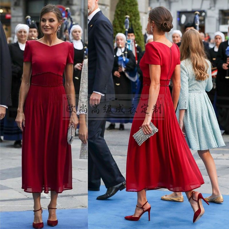 高级定制莱蒂齐亚西班牙王后同款红色短袖拼接真丝褶皱连衣裙端庄