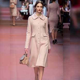 高端定制秀场同款单排扣娃娃领浅粉色羊毛大衣冬毛呢外套修身优雅