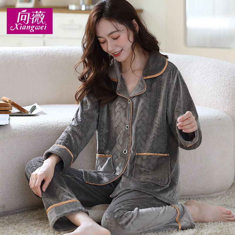 女士海岛绒家居服睡衣保暖两件套