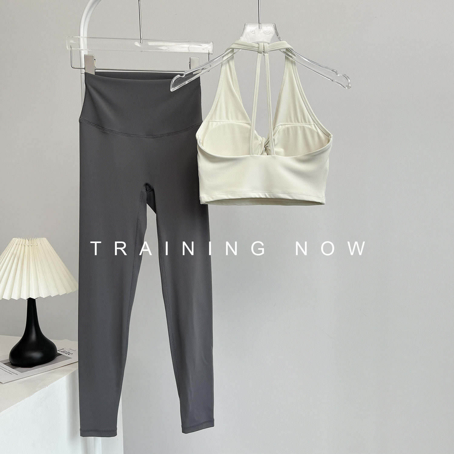 瑜伽服套装女夏季美背运动训练防震文胸高腰提臀跑步健身骑行长裤