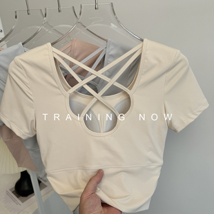 瑜伽服女2026夏季新款带胸垫运动短袖镂空美背健身跑步速干上衣