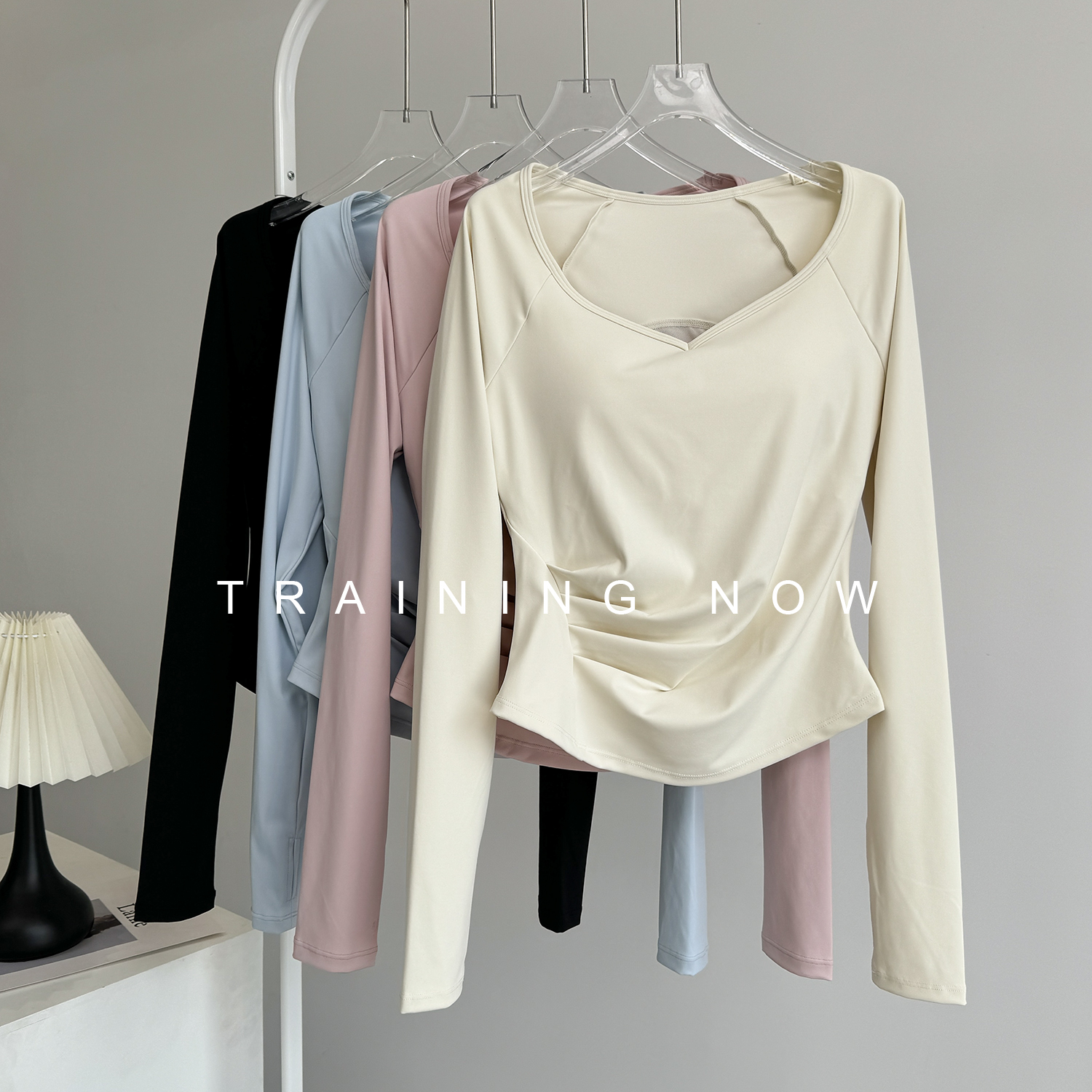 瑜伽服女2025新款带胸垫上衣普拉提训练绝美长袖高级感运动健身服