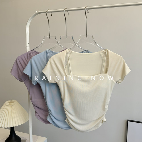 带胸垫瑜伽服女修身显瘦运动上衣