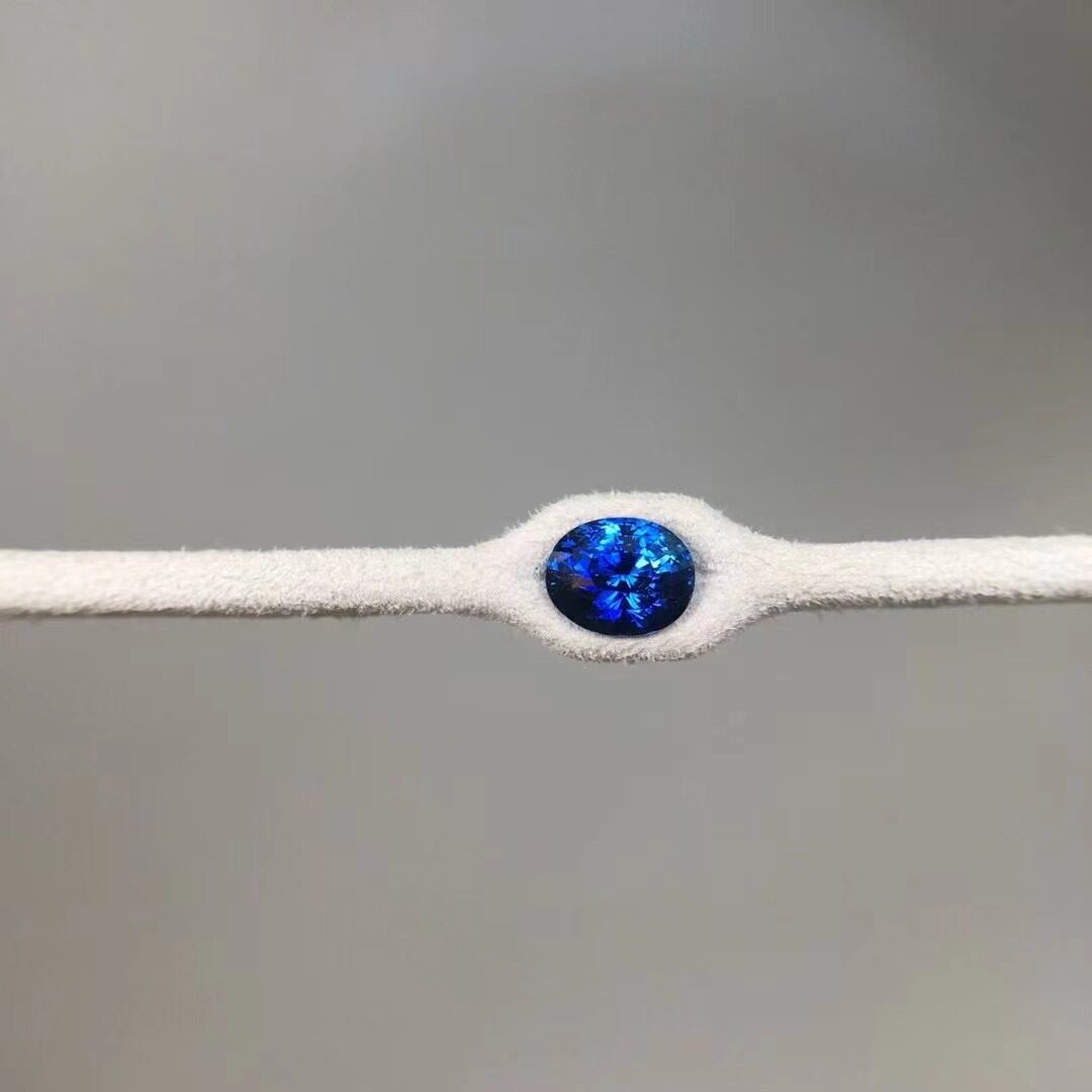 千千弘珠宝无烧天然皇家蓝0.75ct