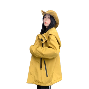 春秋季外套男女款冲锋衣2026新款爆小个子夹克登山服户外软壳薄款