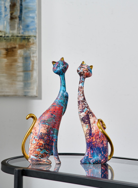 采购产品高端艺术装饰品，小众家庭客厅电视柜，大气和创意可及的