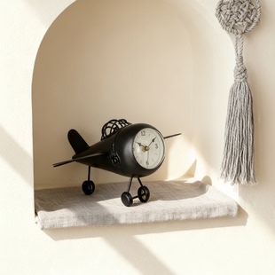 复古飞机造型台钟创意小众黑色铁艺时钟桌面装饰摆件