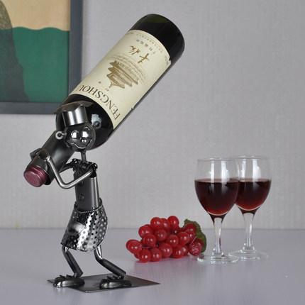 创意酒吧红酒架摆件餐桌铁艺服务生厨师餐厅装饰品杯架金属工艺品