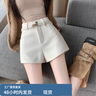 白色芼呢短裤女秋冬季外穿2025新款高腰打底女裤配靴子的呢子裤子