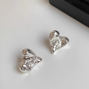 瑞士【设计师】Francesca 熔岩肌理质感小众设计银色爱心金属耳环
