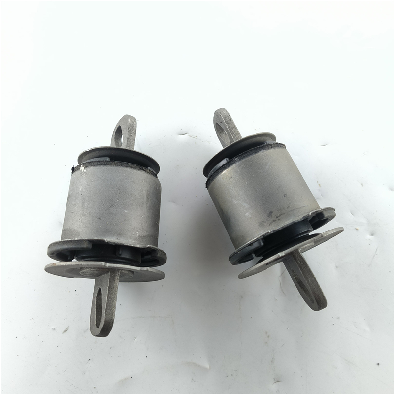 适用于荣威名爵羊角胶套转向节