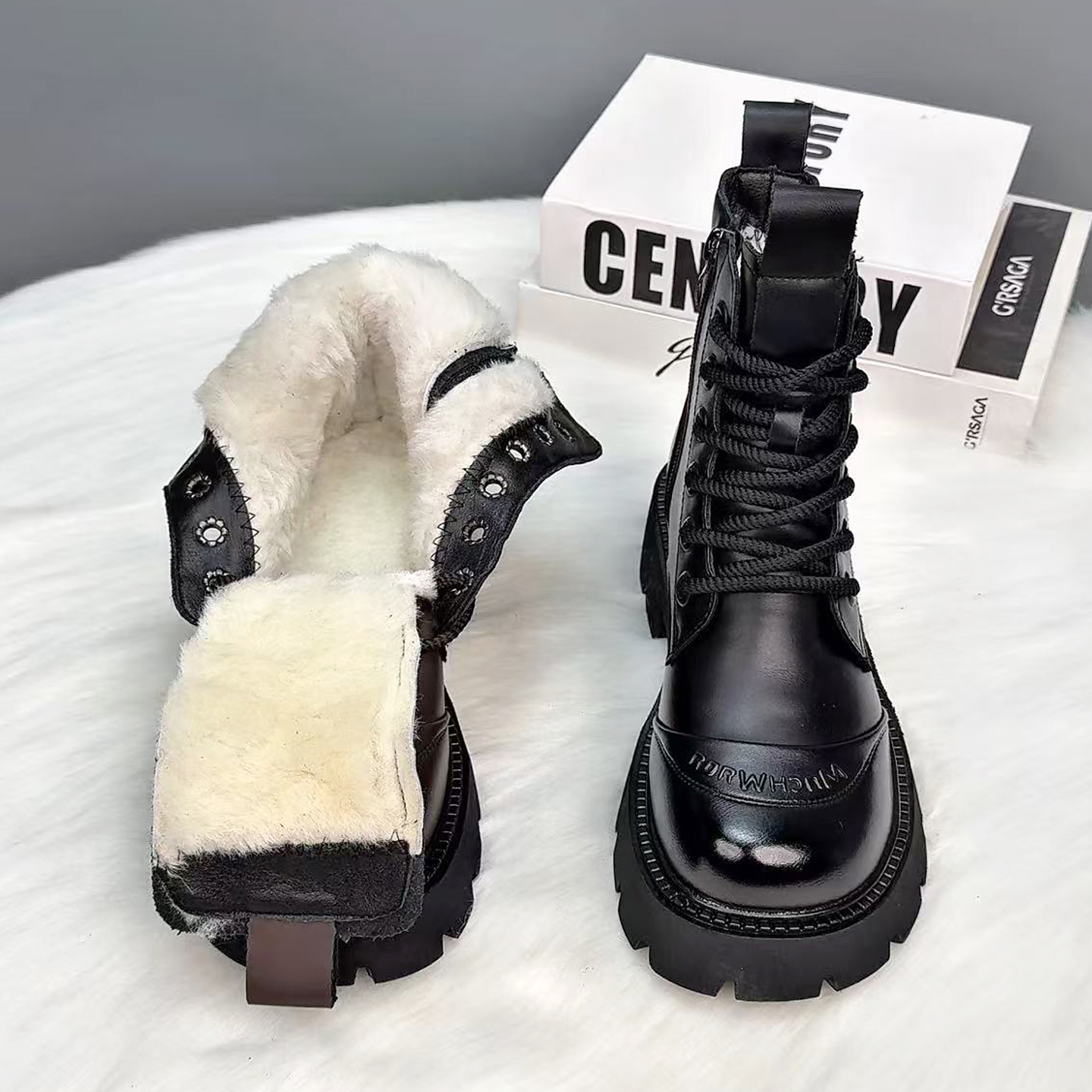 羊毛雪地靴女款皮毛一体马丁靴女冬加绒加厚保暖棉靴厚底防滑棉鞋