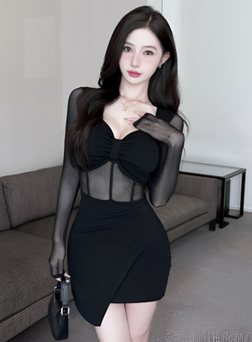 辣妹风高腰显瘦包臀小黑连衣裙