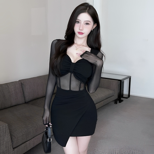 性感辣妹风拼网纱褶皱小黑裙网红纯欲高腰气质显瘦低胸包臀连衣裙