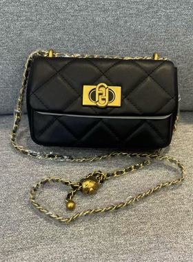 菲安妮2026新款时尚百搭单肩斜挎包女专柜正品FAAFRMO010黑色