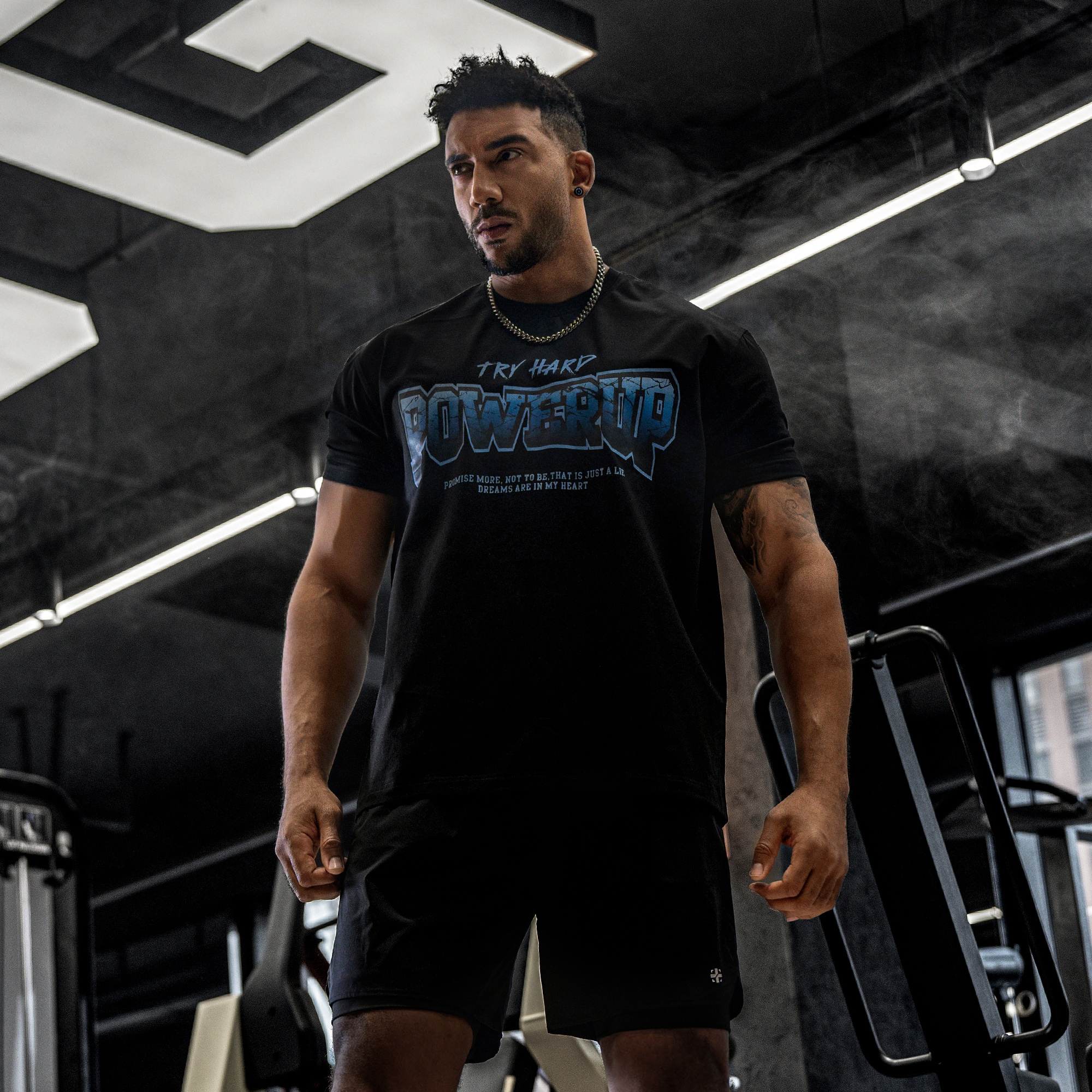 bdpowerup夏季薄款黑色爆袖正肩健身短袖时尚印花圆领运动T恤男