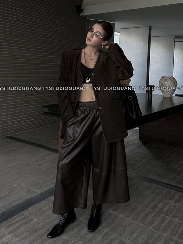 高级感黑色休闲直筒PU皮裤高腰显瘦休闲阔腿裤九分裤子女秋冬季