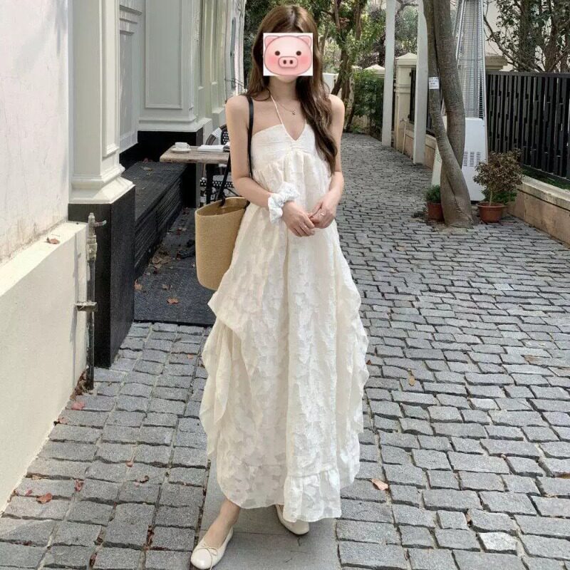法式度假风白色挂脖吊带连衣裙女夏高级感V领荷叶边长裙超仙气质