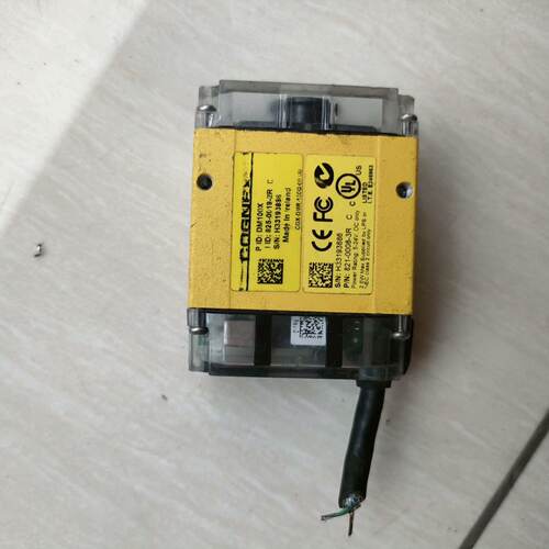 康耐视COGNEX读码器DM100S，型号825-0021- 2R，实物拍摄，成色如