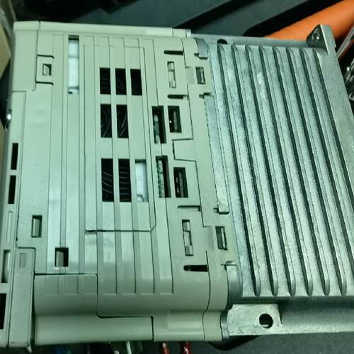 议价Almost Completely New Dismled Yaskawa Frequency Converte