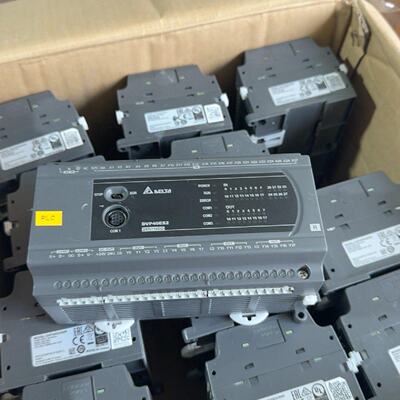 台达PLCDVP40ES200R有十几台成色漂亮包好包议价