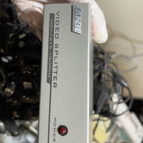 LANBE蓝宝MSV-1215视频分配器，VGA接口，15—议价