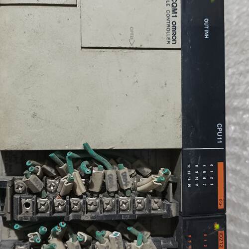 溢价-PLC CQM1CPU11E  PA203 ID2