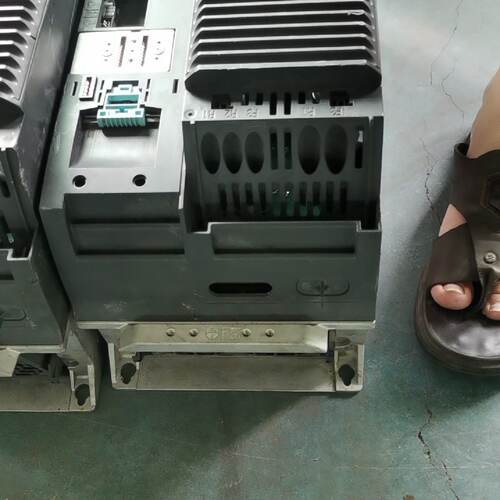 (议)6SL32101PE245UL0成色一般有点破