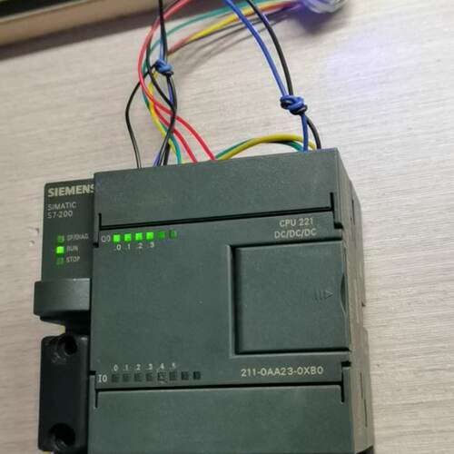 溢价-CPU221成色外观如图所示德国制造太