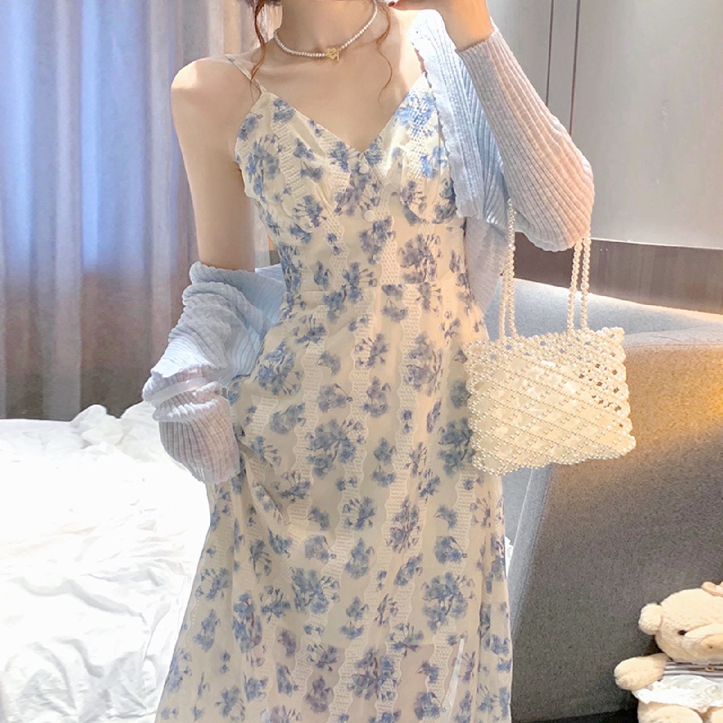 2026款小个子漂亮高级感雪纺长裙蓝色碎花吊带连衣裙两件套装女夏