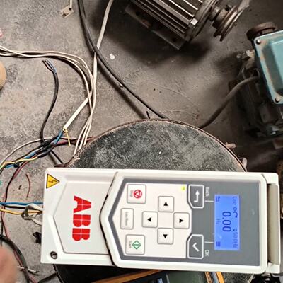 ACS530  变频器 3KW  380v   运行正常，—议价