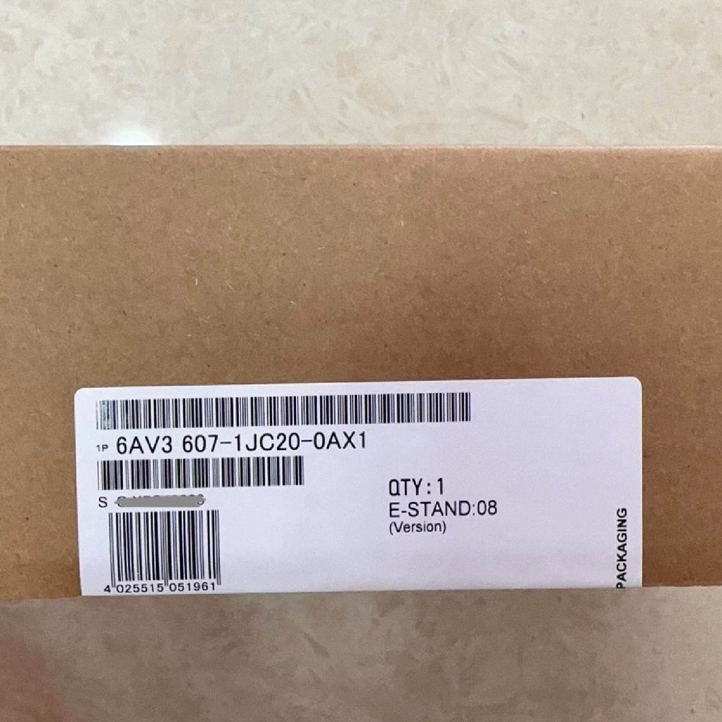 6AV36071JC200AX1西门子触摸屏包装配件齐