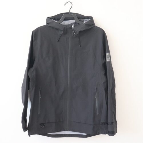 安踏男外套秋冬连帽单层防风防水运动户外透气冲锋衣152446601