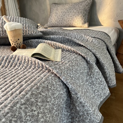 复古小碎花皱皱纱夹棉床盖三件套