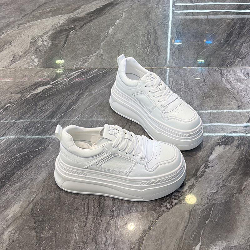 韩式小个子真皮厚底小白鞋女2026春新款超轻百搭松糕鞋显脚小板鞋