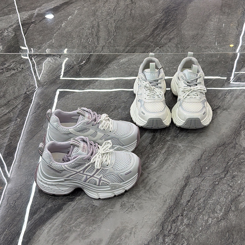 春季~透气网面厚底老爹鞋女2026新款轻便增高显脚小休闲运动鞋潮