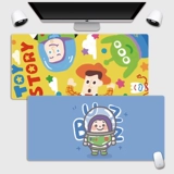 Игрушка, большая мышка, ноутбук, игровая клавиатура, настольный коврик, граффити