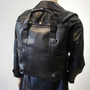 潮牌男女士通勤轻便双肩包2026新款大容量电脑包旅行背包学生书包