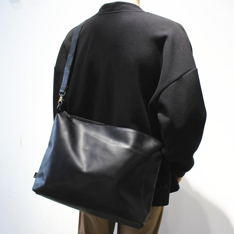 Trendy New arrival Large Capacity Crossbody Bag Gym Bag Men Soft Leather Fashion Shoulder Bag Minimalist Trendy Men's Bag Travel Bag