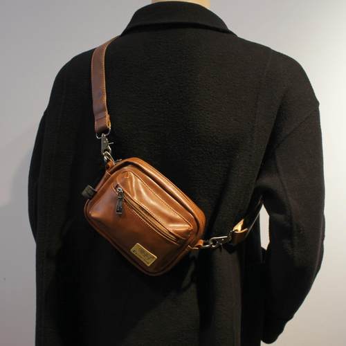 迷你小方包潮牌男士单肩包斜挎包