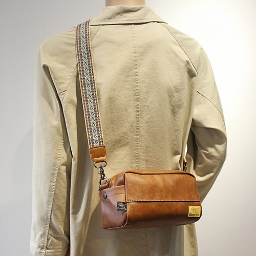 原创通勤男士软皮简约单肩斜挎包