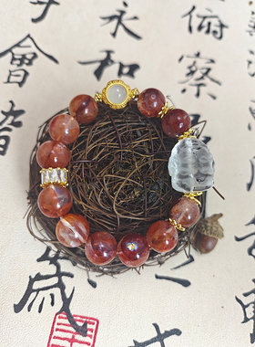 天然鸩羽幽灵手链牛血红胶花水晶手链本命年原创设计饰品生日礼物