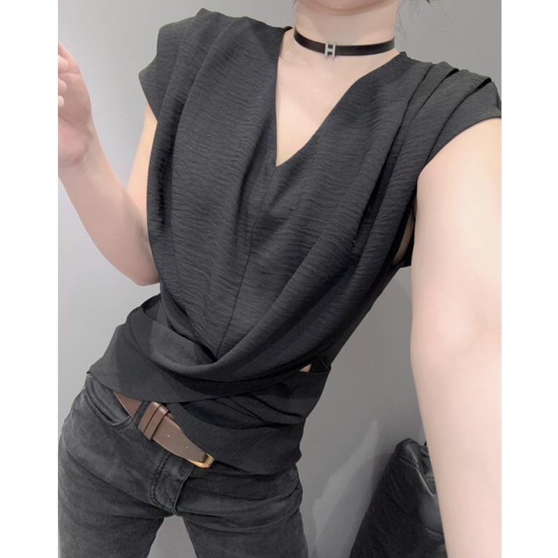 不規(guī)則交叉V領(lǐng)襯衫女短袖高級感氣質(zhì)百搭收腰緊身性感鏤空上衣夏