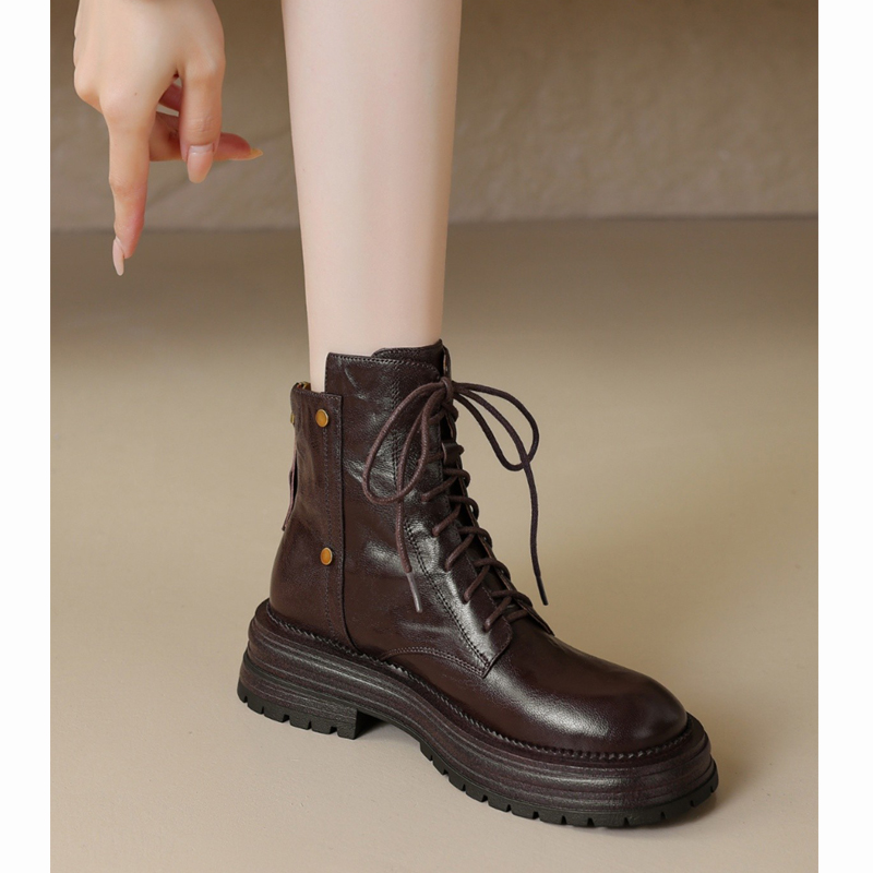 厚底羊皮铆钉英伦风马丁靴女