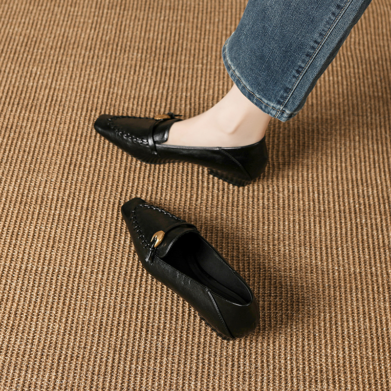 真皮巨好看低跟法式小单鞋女2025