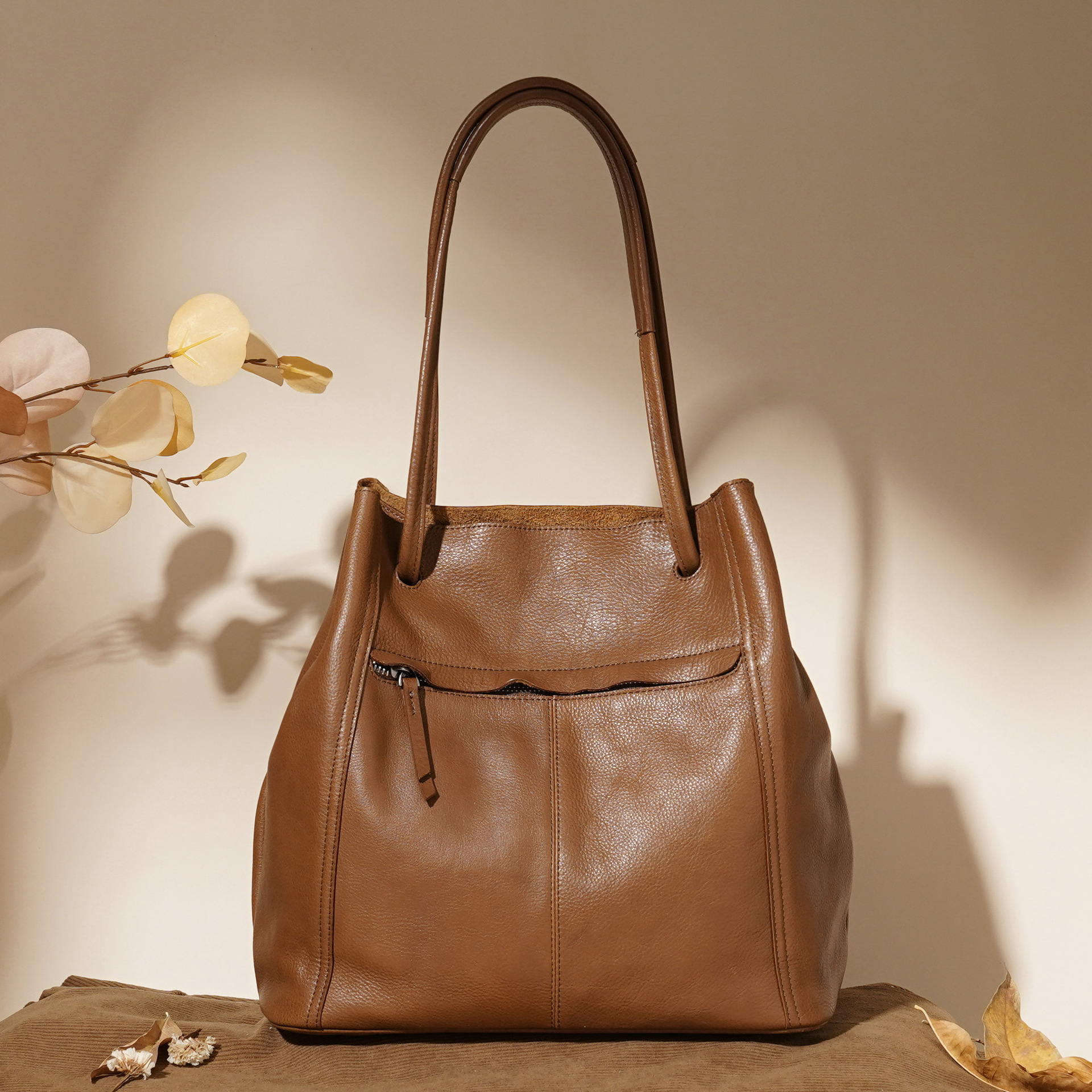 高品质水染树膏头层牛皮软皮水桶包托特小众复古斜挎通勤大容量