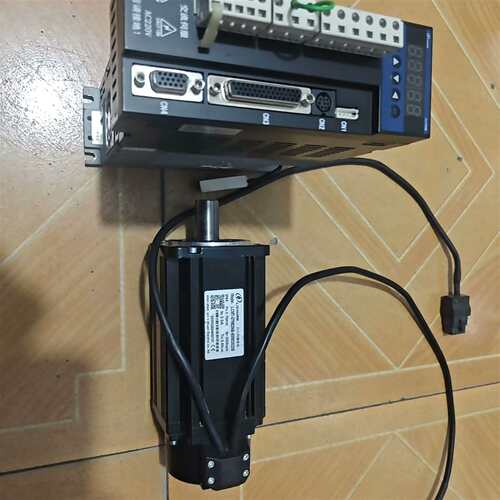 《议价商品》0.75kw新力川伺服电机LCDB2-072002-LB