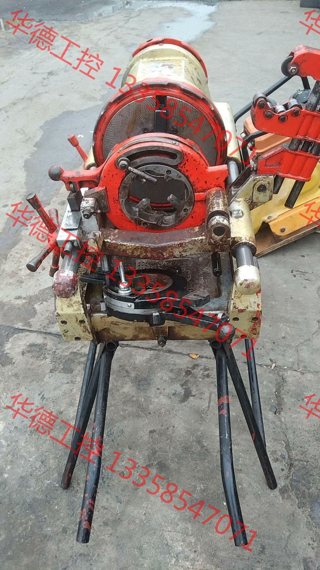 议价 虎王4寸套丝机.电压220v.功率750w.配二个板头.正常